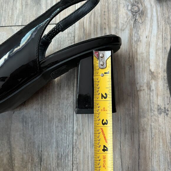 Torrid Slingback Heels Women's 11 Wide Black Patent Leather Gold Hardware - Picture 6 of 8